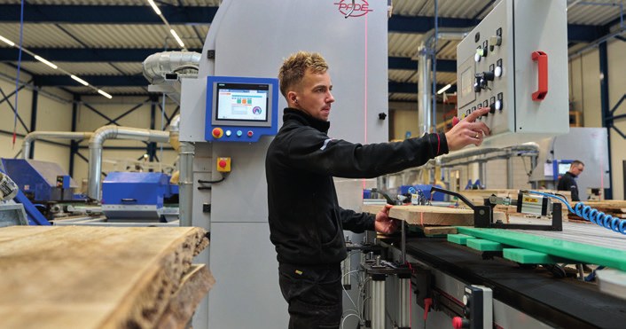 Productie van houten stelen